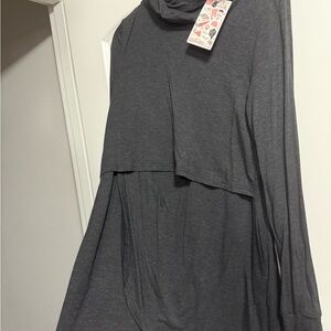 Latched Mama Dark Gray Top